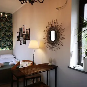 Apartament Marilor Katania